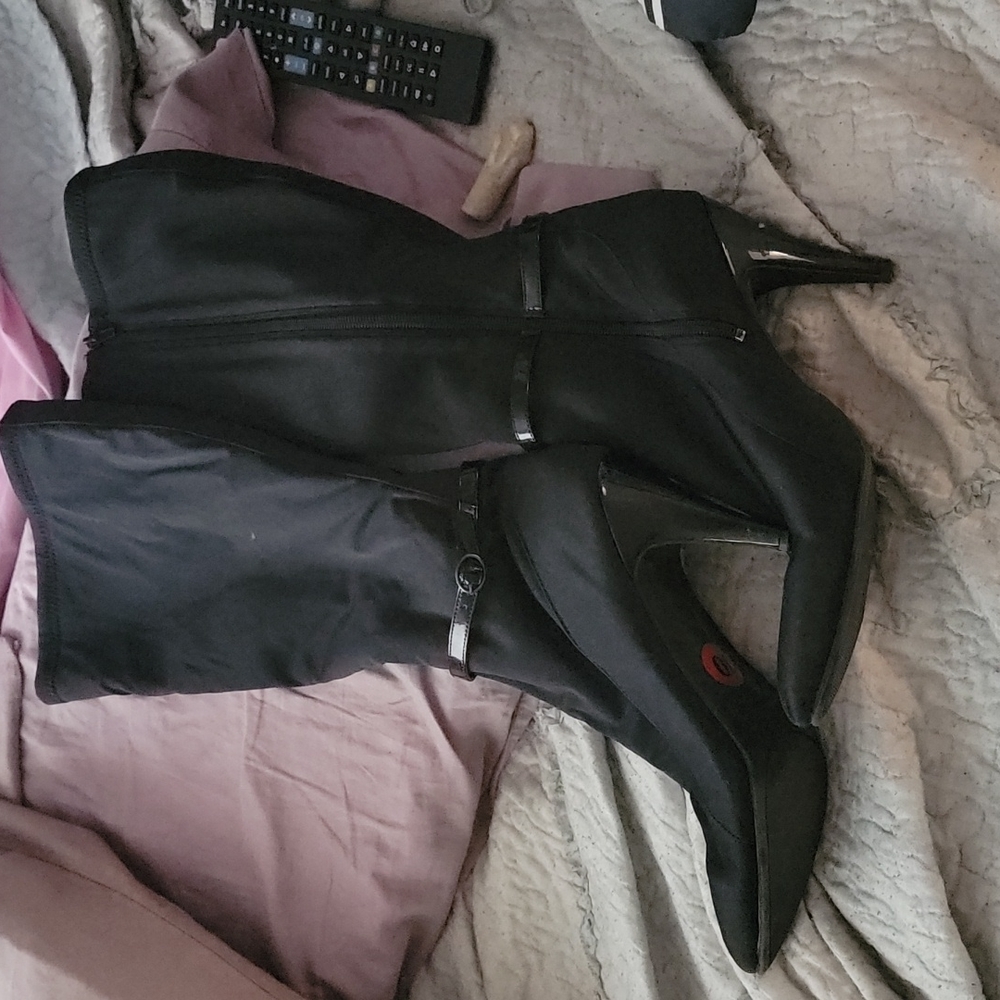 Nine West heeled knee length boots